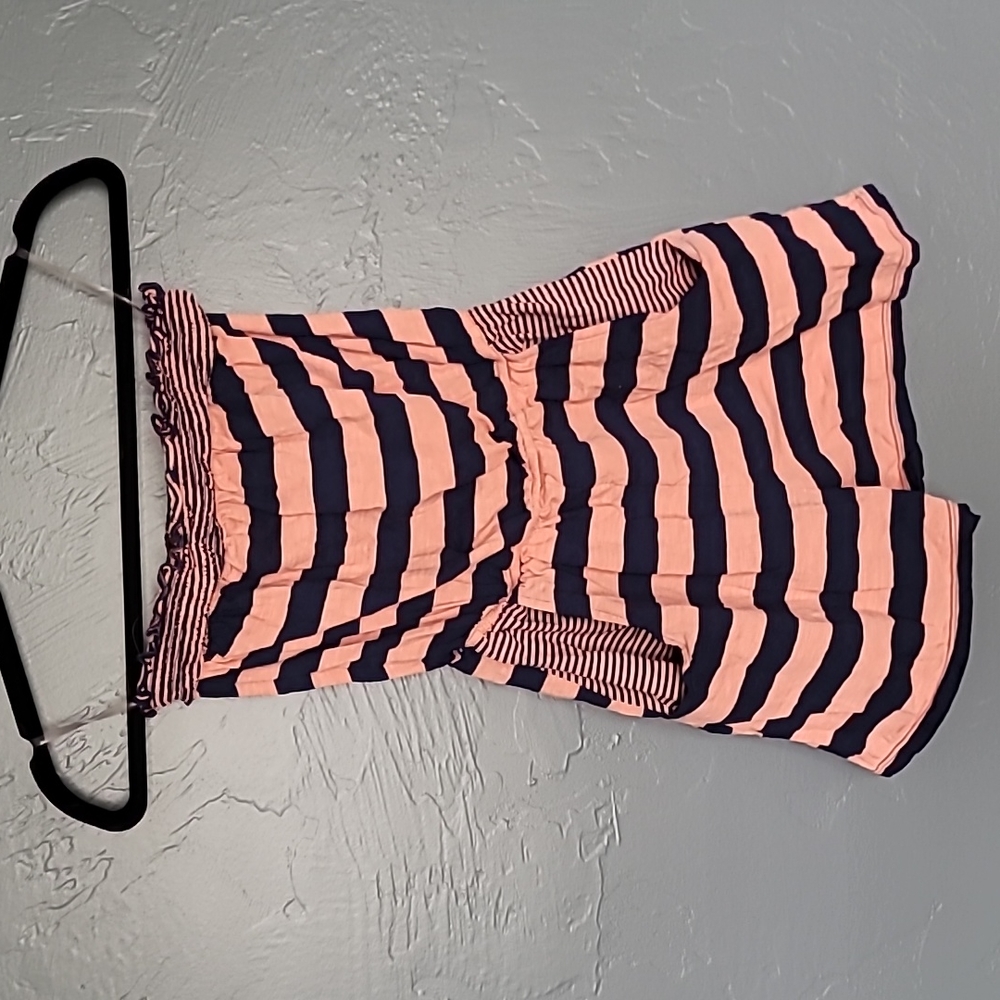 Light Peach/Navy Blue Romper EUC